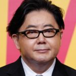 【芸能】「イケオジすぎる」秋元康の近影にネット衝撃　色付きサングラス＆シルバーネックレで「とても上品で素敵」と賞賛集まる