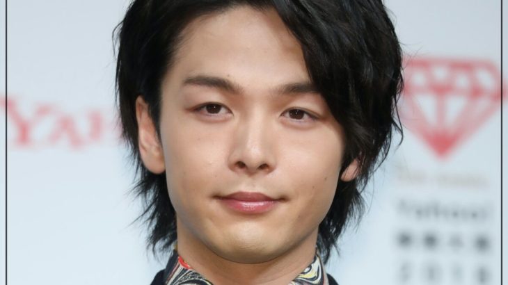 中村倫也、卒業式で泣くクラスメイトに戸惑いの表情