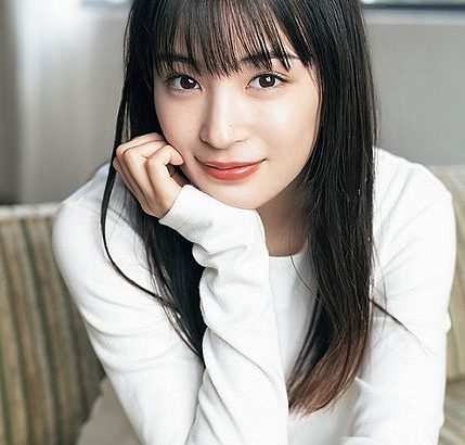 異色のバトル！広瀬すずと川口春奈がキックボクシングで真剣勝負【映像あり】