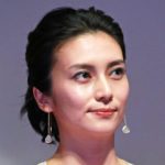 柴咲コウ、42歳の魅力溢れる三つ編みおさげ＆ワンピのドライブショットにファンから絶賛の声