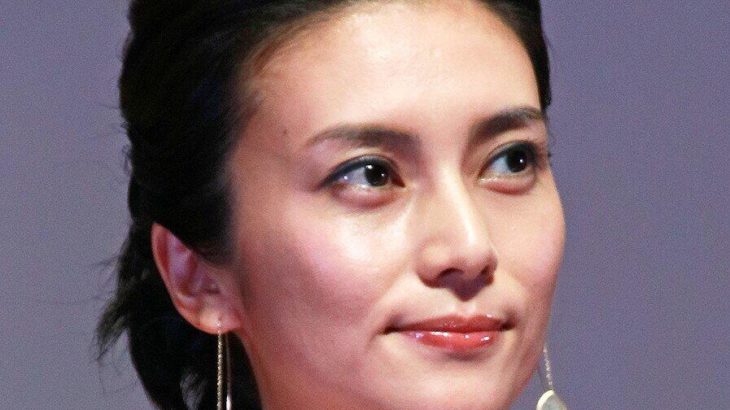 柴咲コウ、42歳の魅力溢れる三つ編みおさげ＆ワンピのドライブショットにファンから絶賛の声