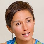 女優・吉本多香美が深刻な体調不良を明かす「呼吸もままならず何度も失神」
