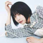 あのちゃん、ノーバンで全身青コーデ！始球式に華麗な登場