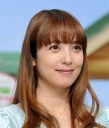 「45には見えん」 中山エミリの美しさとネットの声。1億年ぶりの登場