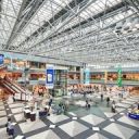 【地理】新千歳空港駅にある北海道の大きさがよく分かるボード「これを見て絶望する人がいそう」との声も