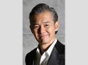 渡部篤郎、56歳の姿に衝撃、年下妻との幸せな再婚生活