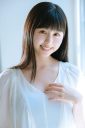 【芸能】生太もも付け根の生ヒップの割れ線くっきり…くりえみ、丈の短すぎるミニスカ姿に「美しい」と称賛