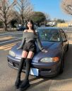 【芸能】“日本一のレースクイーン”、愛車のホンダ「逆輸入車」との2ショット公開「MT車特集でインタビューしていただきました」