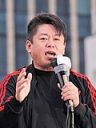 ホリエモン新CM酷評：元タカラジェンヌの厳しい言葉が企業イメージに与える影響