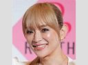 【芸能】浜崎あゆみ、シンガポールで大勢のファンに取り囲まれる人気ぶり　「ファンサ素晴らしい」「お出迎え羨ましすぎる」