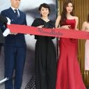 【芸能】表参道うっとり　石田ゆり子が現る、細身の黒ワンピ、透明感がヤバい